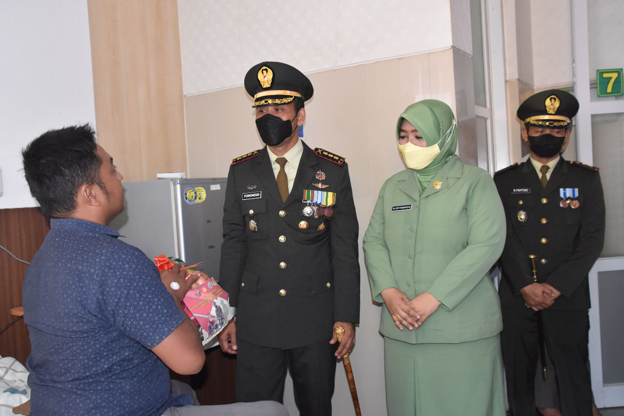 HUT TNI Ke-77, Korem 073/Makutarama Gelar Anjangsana